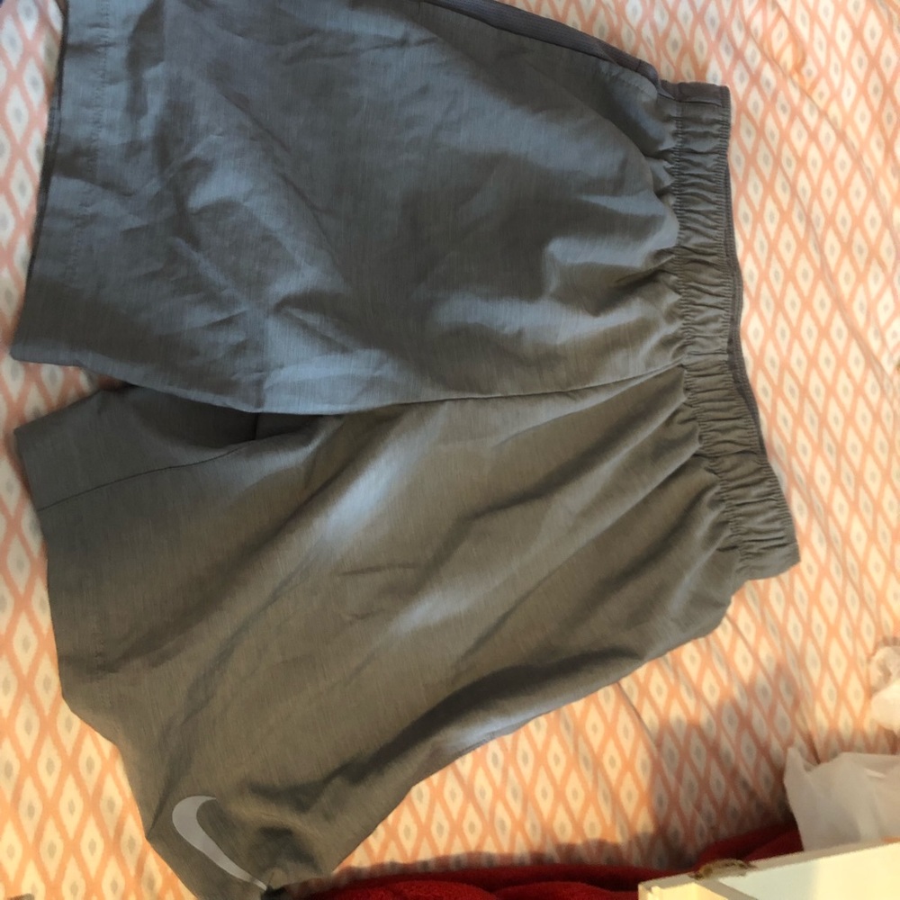 Men’s Nike small shorts!